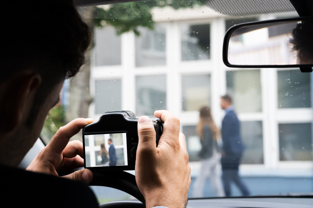 Step by step clients follow to instruct a private detective in Essex, ensuring confidential case management.