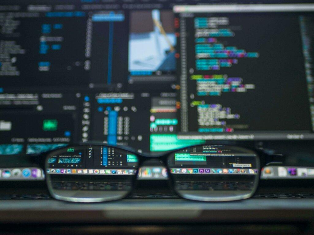 UK tracing agent reviewing confidential data sources to professionally and legally find someone’s address with accurate results.