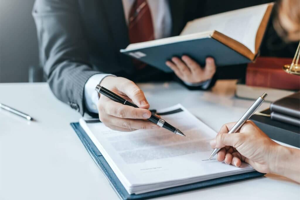 Trained UK process server delivering legal documents professionally, following a precise four-step process serving procedure nationwide.